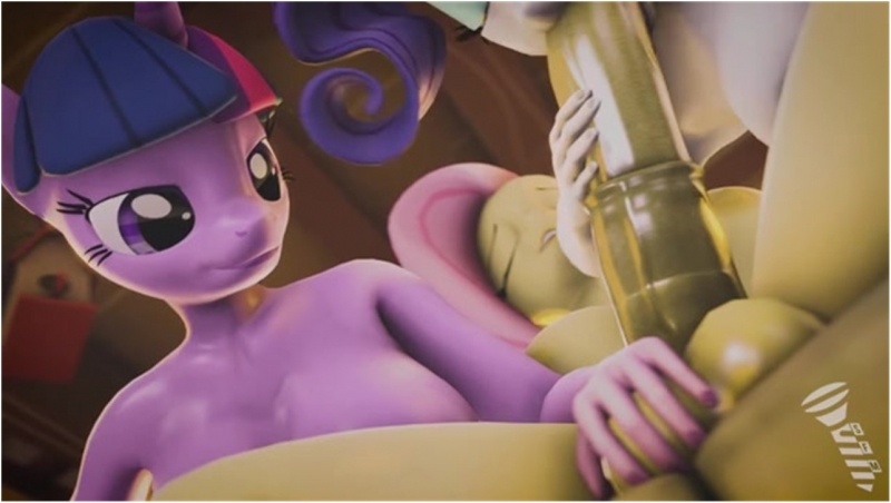 Twi And Rarity Suck Flutts' Huge Cock! [ScrewingwithSFM]