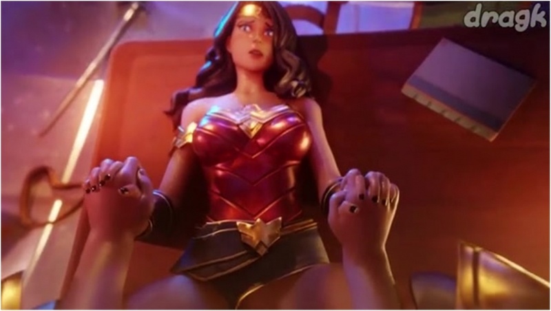 Wonderwoman Hand Holding - Dragk